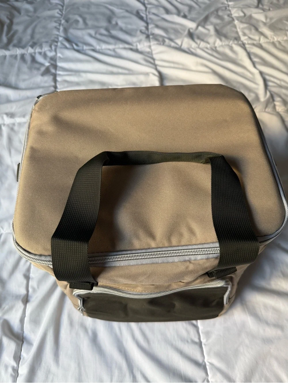 Insulated Men's Cooler Bag - Silver Interior, Black Trim